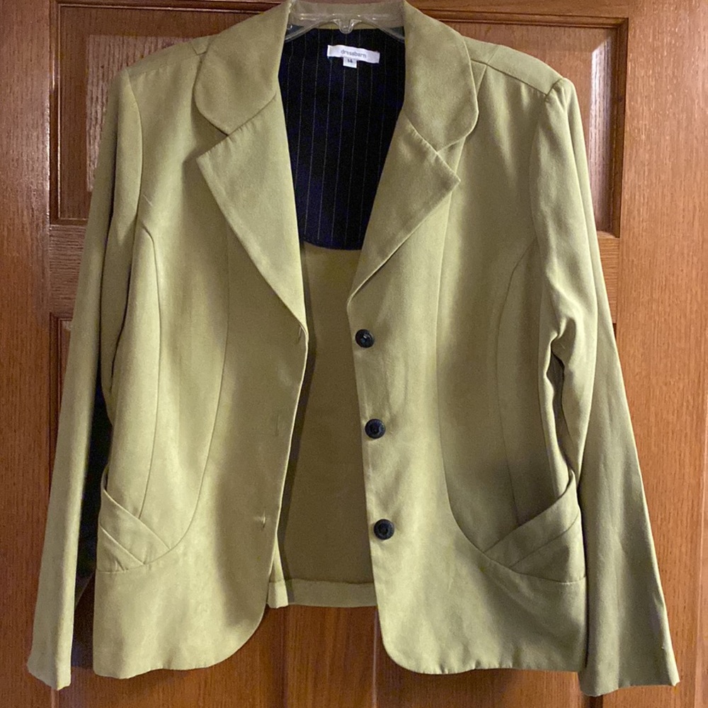 Cute light fluorescent green blazer! - Picture 7 of 9